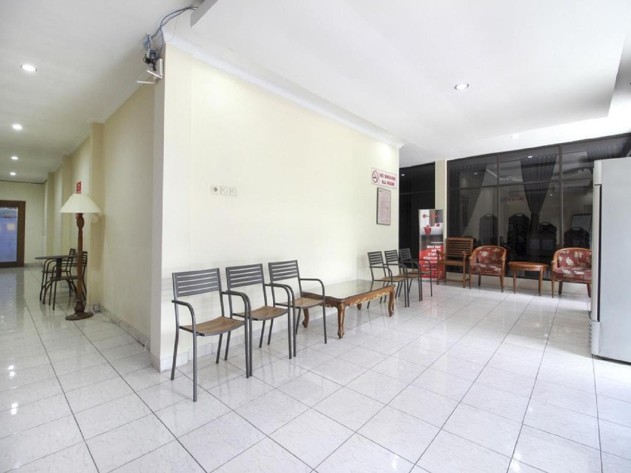 Reddoorz Plus Near Stadion Mandala Krida Джок'якарта Екстер'єр фото